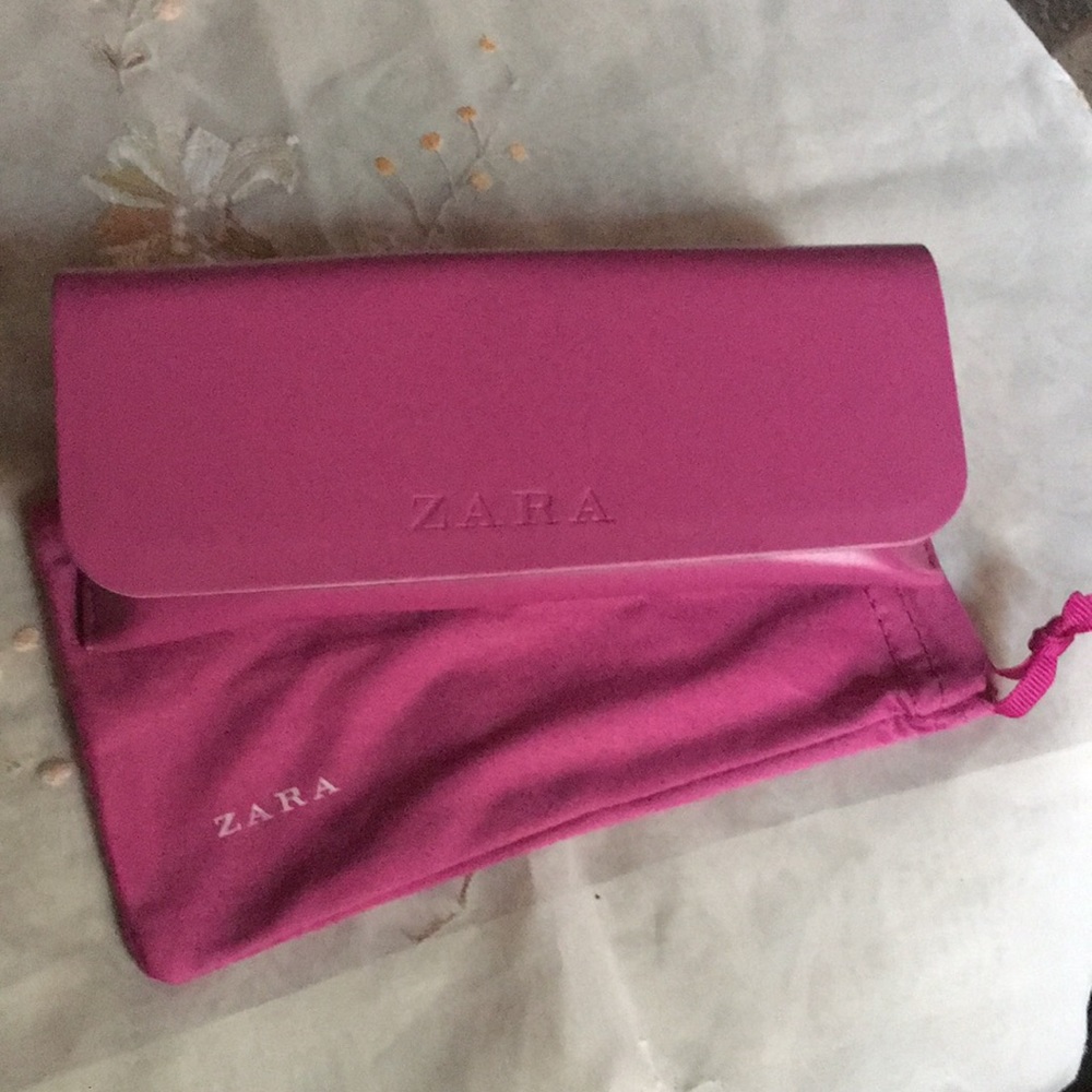 ☝️💕Beautiful pink color sunglasses case 💕